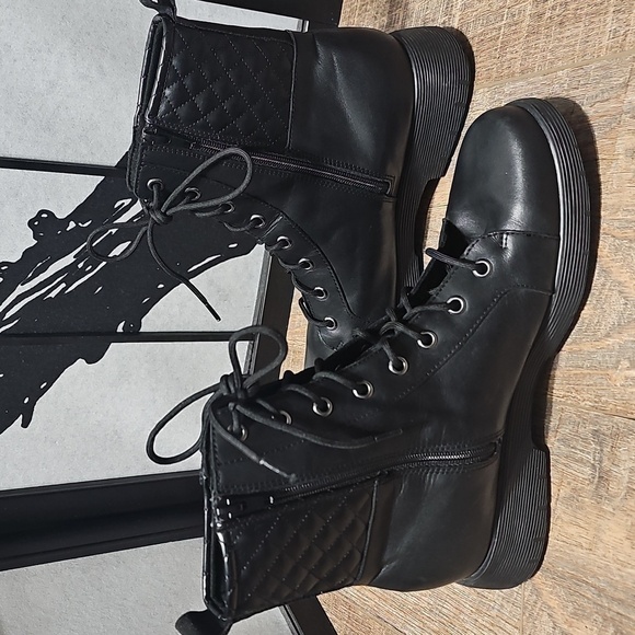 Munro Quilted Black Moto Boots - Picture 1 of 10
